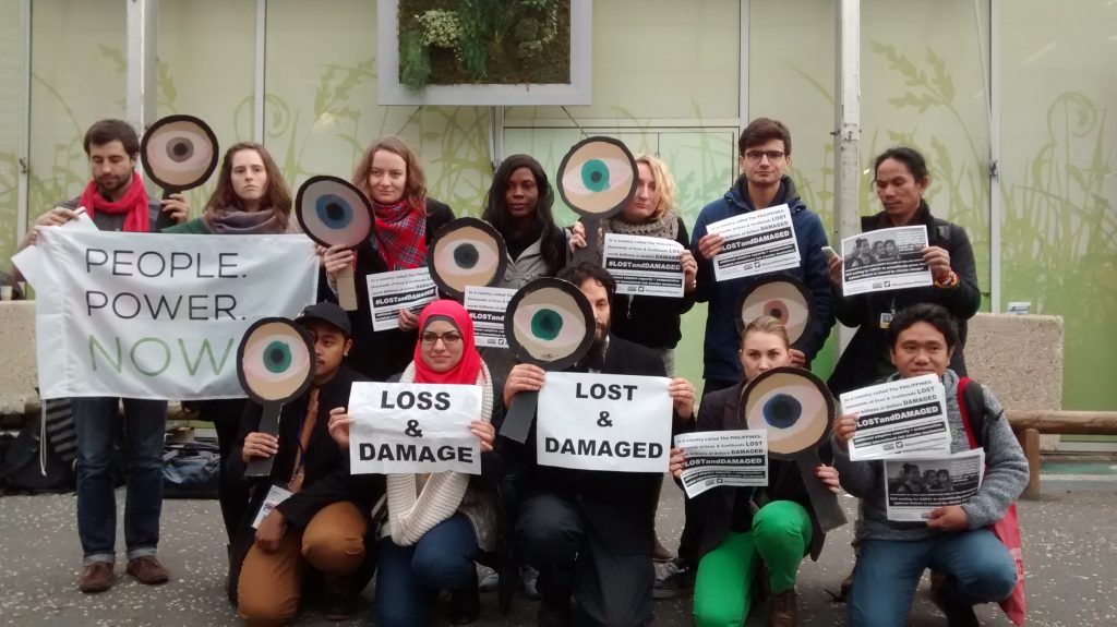 COP21: manifestación por justicia climática y un mecanismo de pérdidas y daños.