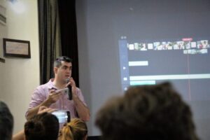 Matías Amigo, periodista, realizador audiovisual y consultor en coberturas digitales con teléfonos móviles.