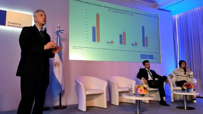 Joseluis Samaniego, de CEPAL, durante su intervención en Euroclima+ 2018 en Buenos Aires.