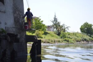 Trabajos de limpieza en el Riachuelo