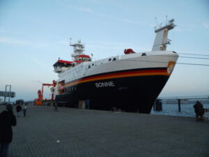 El buque oceanográfico alemán Sonne (sol, en alemán) atracó en Buenos Aires