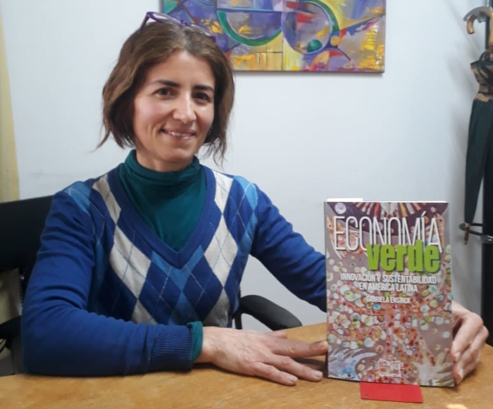 Gabriela Ensinck es periodista especializada en Ciencia, Ambiente y Negocios y autora del libro "Economía Verde. Innovación y Sustentabilidad en América latina"